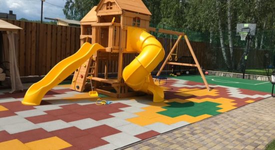 резиновая плитка для детской площадки
